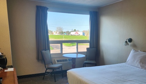 Room, 1 Queen Bed, Non Smoking