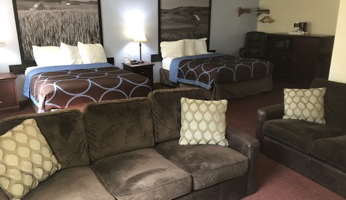 Suite, 2 Queen Beds, Non Smoking