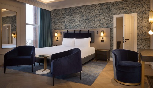 Suite, 1 King Bed, Balcony (Topland)