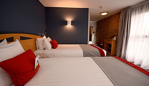 Standard Room, 2 Twin Beds (with Free Hot Breakfast)