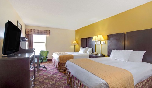 Room, 2 Queen Beds, Accessible, Non Smoking