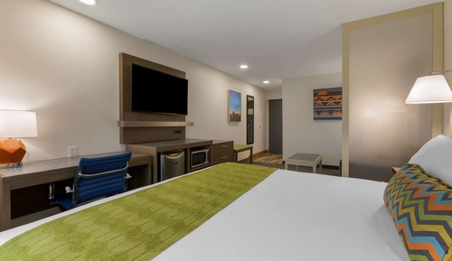 Suite, 1 King Bed with Sofa bed, Non Smoking, Kitchen (with Sofabed)