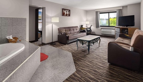 Suite, 1 King Bed, Non Smoking (1 Bedroom)