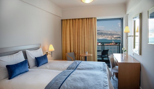 Superior Room, Harbor View