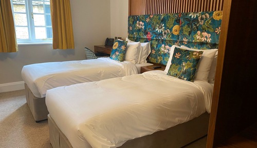 Classic Twin Room
