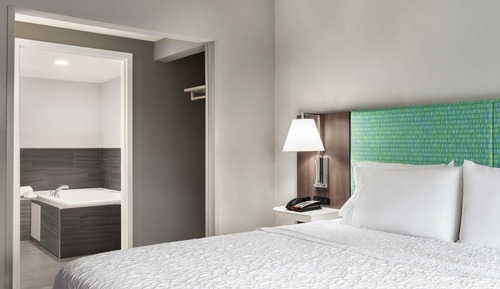 Room, 1 King Bed, Non Smoking