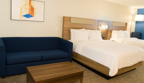 Standard Room, 2 Queen Beds, Accessible (Communication, Roll-In Shower)