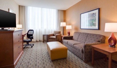 Deluxe Suite, 2 Queen Beds, Accessible, Refrigerator & Microwave (Sofabed, 2 Rooms, Tub, Interior)