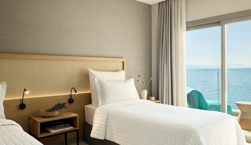 Bungalow Family Suite Sea View