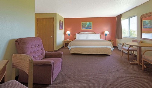 Standard Room, 1 Queen Bed, Accessible, Non Smoking