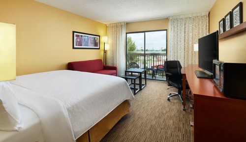 Standard Room, 1 King Bed, Balcony