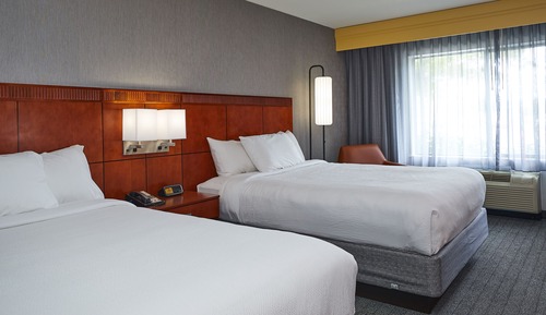 Room, 2 Queen Beds (Mobility/Hearing Accessible, Tub)