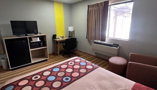 Standard Room, 1 Queen Bed, Smoking