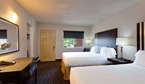 Standard Room, 2 Queen Beds, Smoking