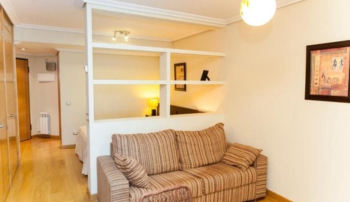 Studio (2 Adults + 1 Child)