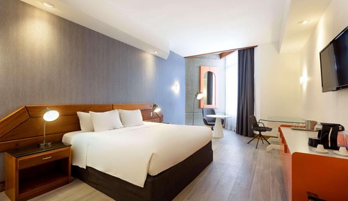 Premium Room, 1 King Bed, Non Smoking