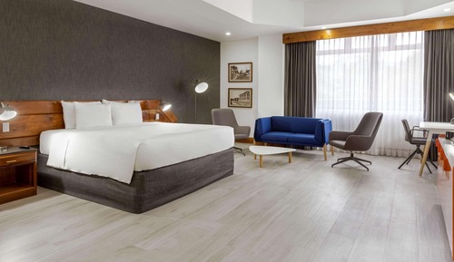 Studio Suite, 1 King Bed, Non Smoking