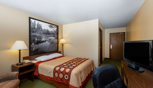 Standard Room, 1 Queen Bed