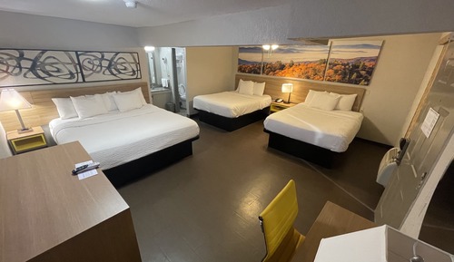 Family Room, Multiple Beds, Non Smoking
