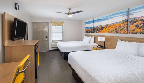 Standard Room, 2 Queen Beds