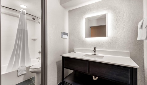 Standard Room, 2 Queen Beds, Non Smoking (Pet-Friendly)