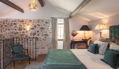 Elegance Room