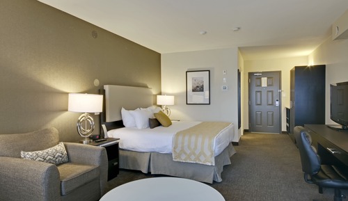 Superior Room, 1 King Bed (Coast King with Valley View)