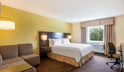 Standard Room, 1 King Bed, Accessible (Mobility Tub)