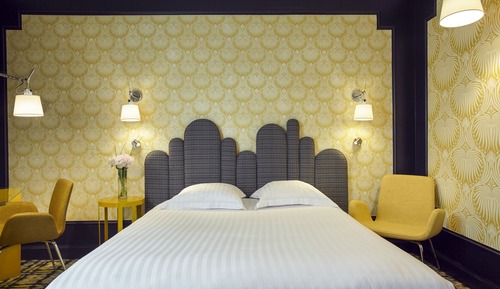 Deluxe room with terrace overlooking the place de la Comédie