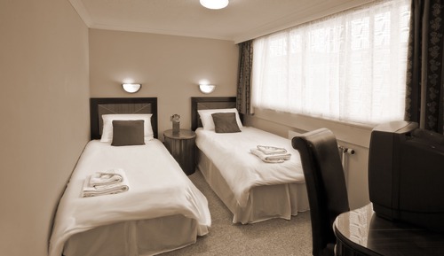 Standard Twin Room