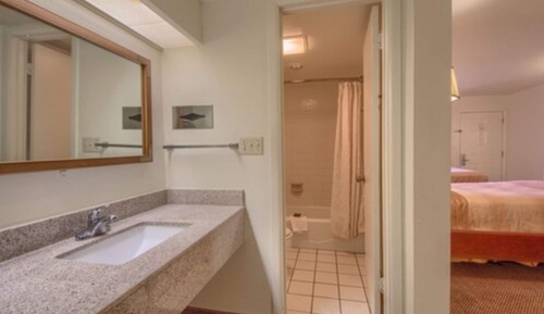 Standard Room, Smoking (3 Double Beds)
