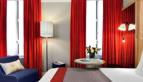 Deluxe Room, 1 King Bed, City View