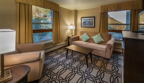 Suite, Multiple Beds, Non Smoking, Refrigerator & Microwave (with Sofabed)