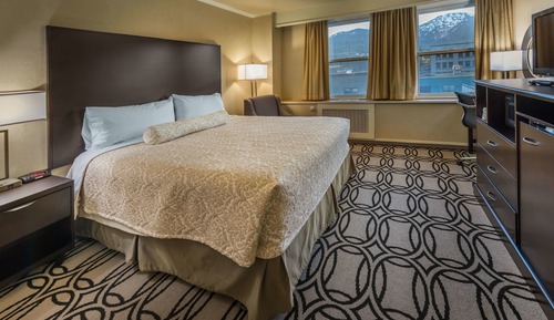 Standard Room, 1 King Bed, Non Smoking