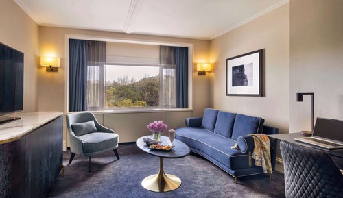Deluxe Suite, 1 Queen Bed