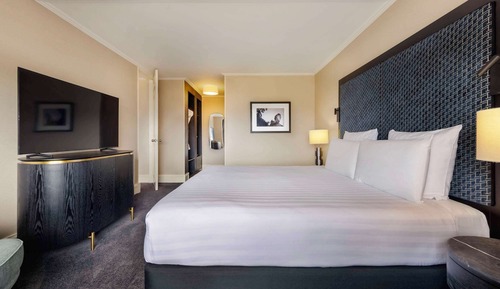 Junior Suite, 1 King Bed