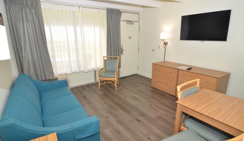 Suite, 1 King Bed, Non Smoking