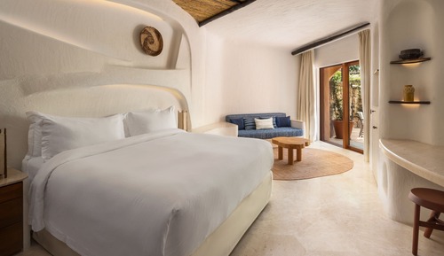 Deluxe Suite, 1 King Bed, Inner View (Contemporary)