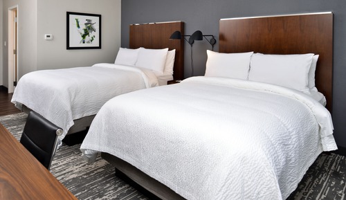 Room, 2 Queen Beds, Non Smoking (Mobility/Hearing Accessible, Tub)