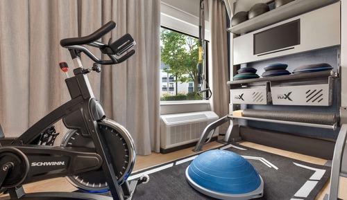 Room, 1 King Bed (Fit Room)