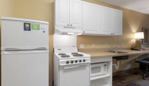 Deluxe Studio, 1 Queen Bed with Sofa bed, Non Smoking