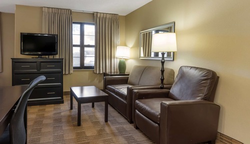 Deluxe Studio, 1 King Bed with Sofa bed, Non Smoking