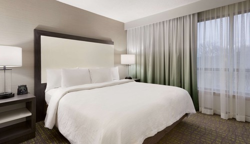 Suite, 1 King Bed, Accessible, Non Smoking