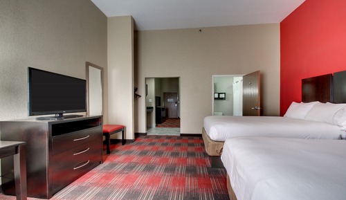 Suite, 2 Queen Beds