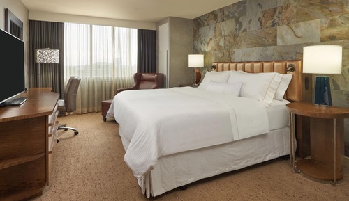 Junior Suite, 1 King Bed with Sofa bed