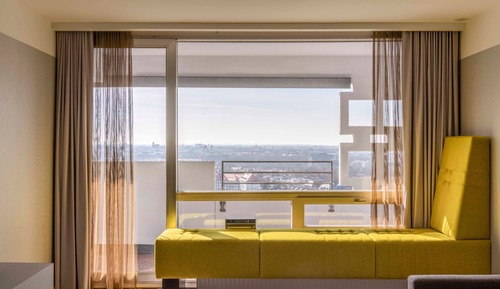 Premium Room, 1 Queen Bed, Non Smoking, Balcony