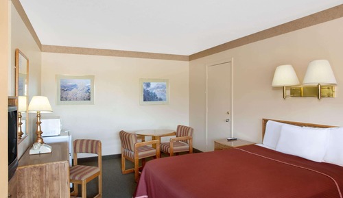 Room, 1 King Bed, Non Smoking