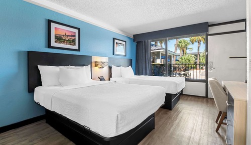 Standard Room, 2 Double Beds, Non Smoking