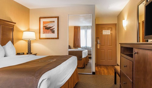 Non Lakeside Standard Room, 1 King bed