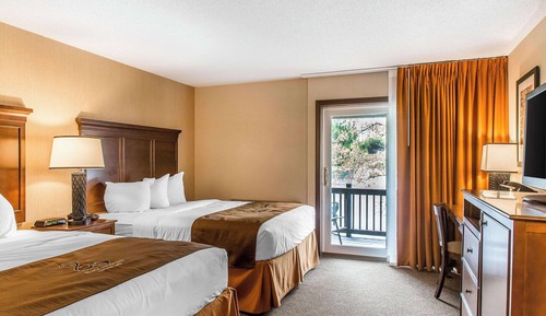 Lakeside Deluxe Room, 2 Queen beds